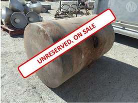 Custom Fuel Tank [damaged] - picture0' - Click to enlarge