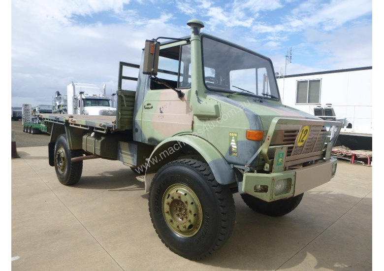 caption Mercedes Benz UNIMOG Tray Truck