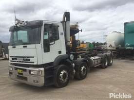 2004 Iveco Eurotech 4500 - picture2' - Click to enlarge
