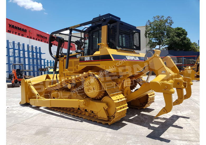 caption CATERPILLAR D6R XL Bulldozer SU Blade DOZCATRT