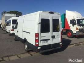 2014 Iveco Daily - picture2' - Click to enlarge