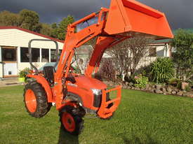 kubota 2015 L3200D tractor with loader - picture0' - Click to enlarge