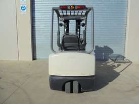 Electric Forklift Counterbalance SC Series 2006 - picture0' - Click to enlarge