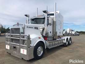 2015 Kenworth T909 - picture2' - Click to enlarge