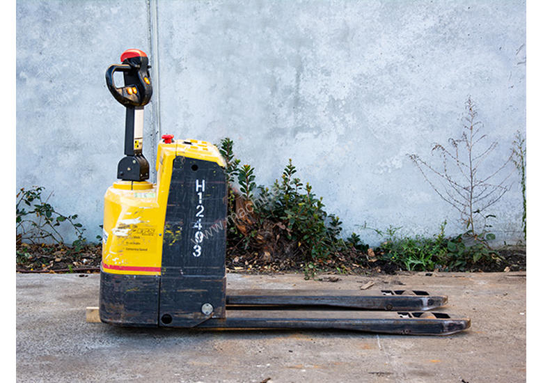 caption 2.0T Battery Electric Pallet Truck