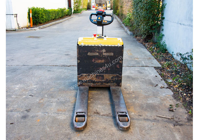 caption 2.0T Battery Electric Pallet Truck