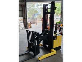 1.5T Sumi (4m Lift) Walkie Reach  24V Elec, HDR1.5 Forklift - picture0' - Click to enlarge