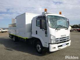 2011 Isuzu FRR600 Long - picture0' - Click to enlarge