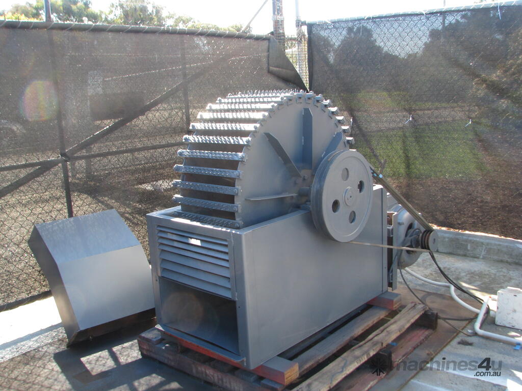 Used Shredder Industrial Carpet Fabric Cardboard Recycler Tearer