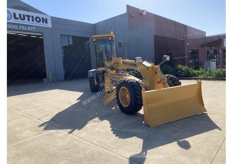 caption 2019 Brand New EVOW125RG Wheel Road Grader