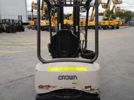 Used Crown 1675kg Electric Forklift - picture0' - Click to enlarge