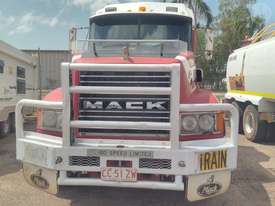 Mack Elite CL - picture0' - Click to enlarge
