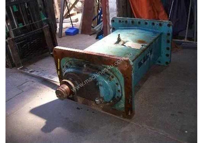 caption Linear Vibrating Feeder House