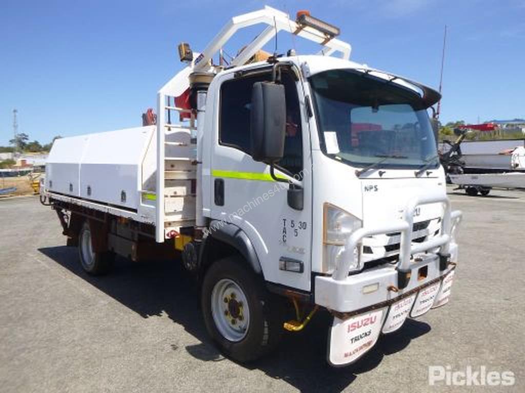 Used Isuzu 16 Isuzu Nps 75 155 Tray Truck In Listed On Machines4u