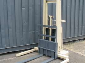 Crown Forklift Manual Walkie Stacker - 15BS64A - picture0' - Click to enlarge