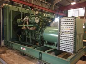 Industrial Generator - UNDER 600 HOURS - picture0' - Click to enlarge
