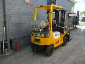 TCM 1.5ton Container Mast Used Forklift #1540 - picture2' - Click to enlarge