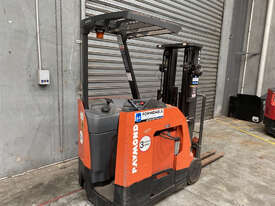 Raymond 425-C35TT Electric Counterbalance Forklift - picture1' - Click to enlarge