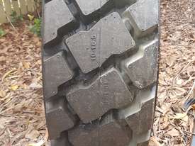 L5 Brutes Bobcat tyres - picture0' - Click to enlarge