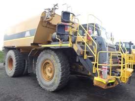 Caterpillar 773F Water Truck - picture2' - Click to enlarge