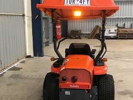 Kubota ZD221 Zero Turn - picture2' - Click to enlarge