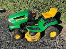 John Deere LA115 Ride on Lawn Mower - picture0' - Click to enlarge