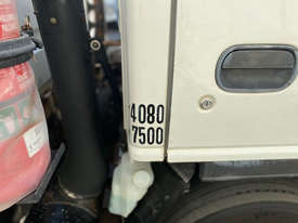 Isuzu NPR300 Tray Truck - picture2' - Click to enlarge