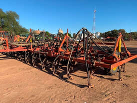 Horwood Bagshaw Airseeder Combination Air Seeder Complete Single Brand Seeding/Planting Equip - picture1' - Click to enlarge