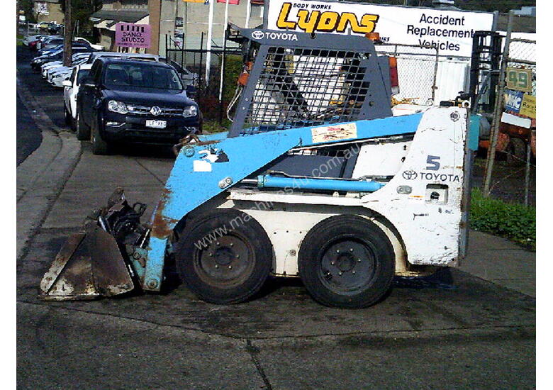 caption 4SDK-5 Toyota , 4in1 bucket , good condition