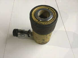 Enerpac General Purpose Hydraulic Cylinder, 25T, 232 kN Capacity, 50 mm Stroke, RC252 - picture2' - Click to enlarge