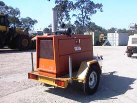 Lincoln SAM400 diesel welder generator - picture2' - Click to enlarge