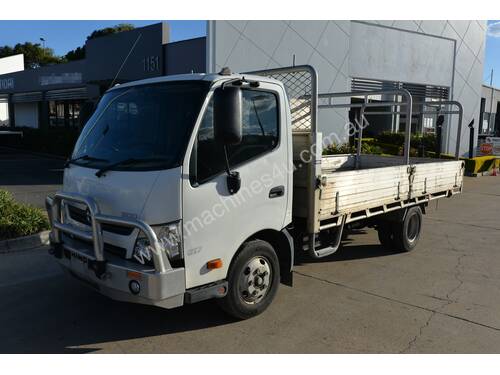 2014 HINO 300 617 - Tray Truck - Tray Top Drop Sides - Service Trucks