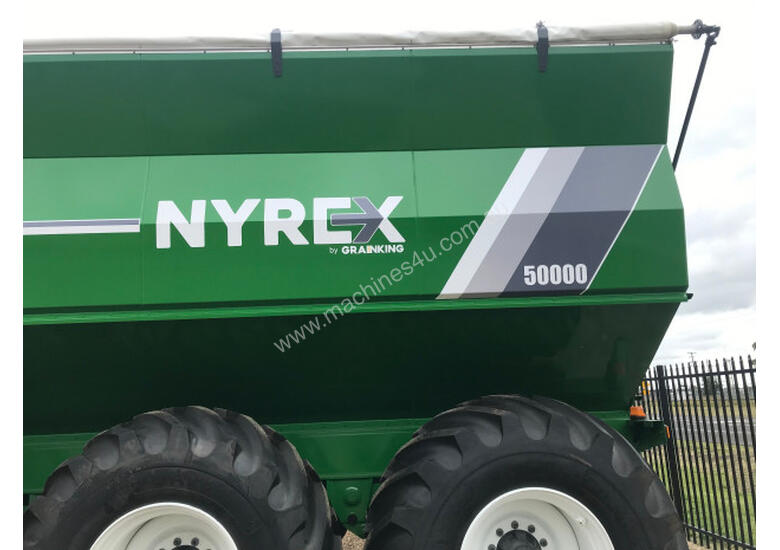 caption Grain King 41T 50,000 TRI Haul Out / Chaser Bin Harvester/Header
