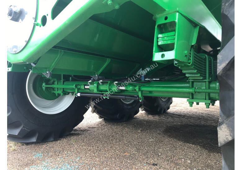 caption Grain King 41T 50,000 TRI Haul Out / Chaser Bin Harvester/Header