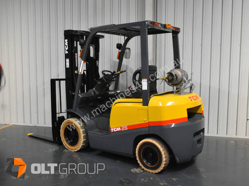 TCM FG25T3 2.5 Tonne Forklift 4800mm Lift Height Container Mast Markless Tyres LPG