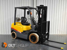 TCM FG25T3 2.5 Tonne Forklift 4800mm Lift Height Container Mast Markless Tyres LPG - picture2' - Click to enlarge