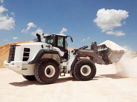 27T Hidromek HMK 640 Wheel Loader for hire - picture2' - Click to enlarge