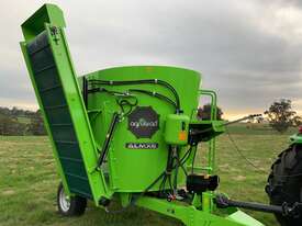 ALMX6 FEED MIXER WAGON - picture0' - Click to enlarge