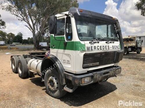 1986 Mercedes Benz 2222 V Series