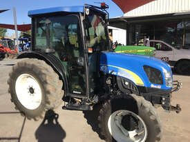 New Holland T4020  FWA/4WD Tractor - picture1' - Click to enlarge