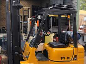 Cheap Forklifts - picture0' - Click to enlarge