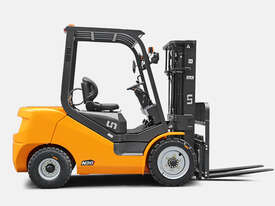 UN Forklift 3T Diesel: Forklifts Australia - Excess Stock, Available Now! - picture1' - Click to enlarge