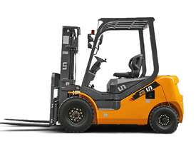 UN Forklift 3T Diesel: Forklifts Australia - Excess Stock, Available Now! - picture0' - Click to enlarge
