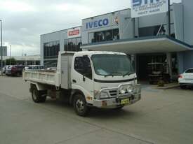 Hino 300 716 Tipper - picture0' - Click to enlarge