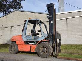 Toyota 7 tonne Fork Lift - picture0' - Click to enlarge