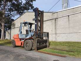 Toyota 7 tonne Fork Lift - picture0' - Click to enlarge