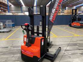 BT SWE120S 6190923 1.2 TON 1200 KG CAPACITY WALKIE STACKER PEDESTRIAN FORKLIFT - picture1' - Click to enlarge