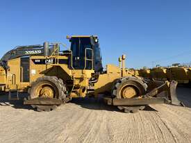 2005 Caterpillar 825H Compactor  - picture1' - Click to enlarge
