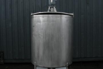 Stainless Steel Tank with Mixer - 900L