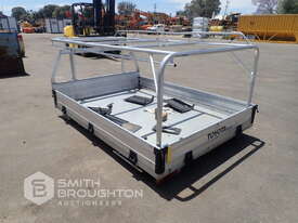 TOYOTA HILUX SINGLE CAB ALUMINUM TRAY WITH TRADE RACK - picture0' - Click to enlarge